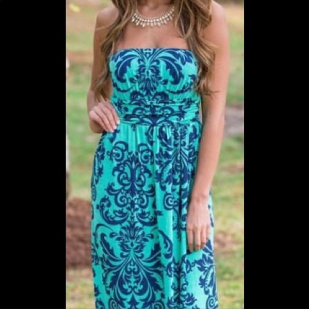 🆕💙Green & blue print, strapless maxi dress